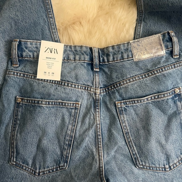 ZARA Mom Fit Jeans - Picture 11 of 13